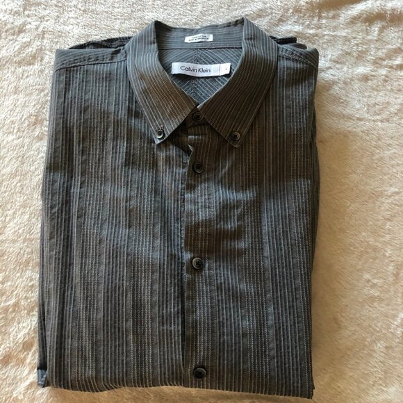 NWOT Calvin Klein Grey Casual Dress Shirt Size Large - Picture 2 of 7